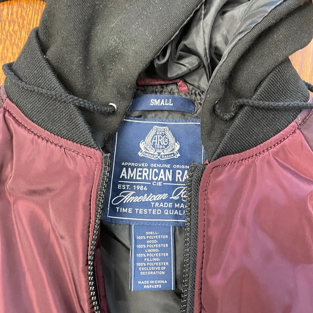 American Rag men’s burgundy hooded bomber jacket small - Picture 13 of 13